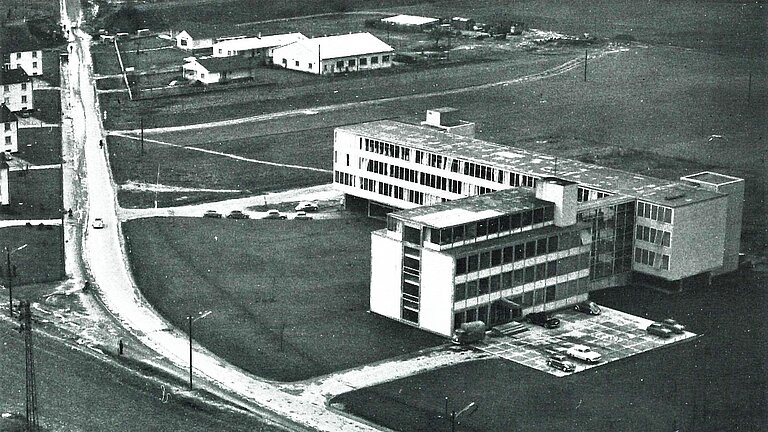 Seit dem 1. Juli 1956 ist LÖWEN ENTERTAINMENT offiziell in Bingen zu Hause